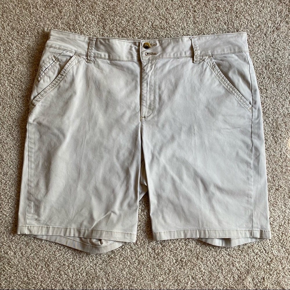 Lee Straight Fit Shorts